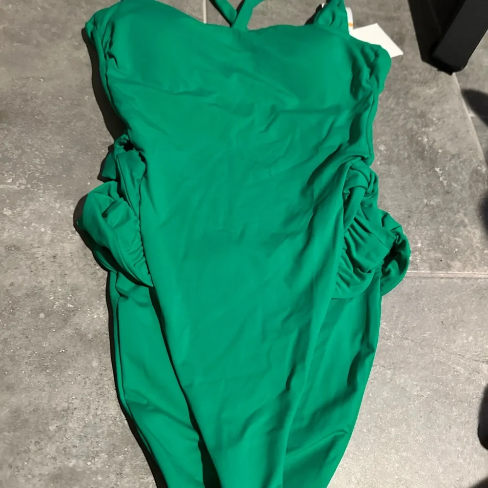 Becca by Rebecca Virtue One Piece Swimsuit Size Small - Picture 2 of 6